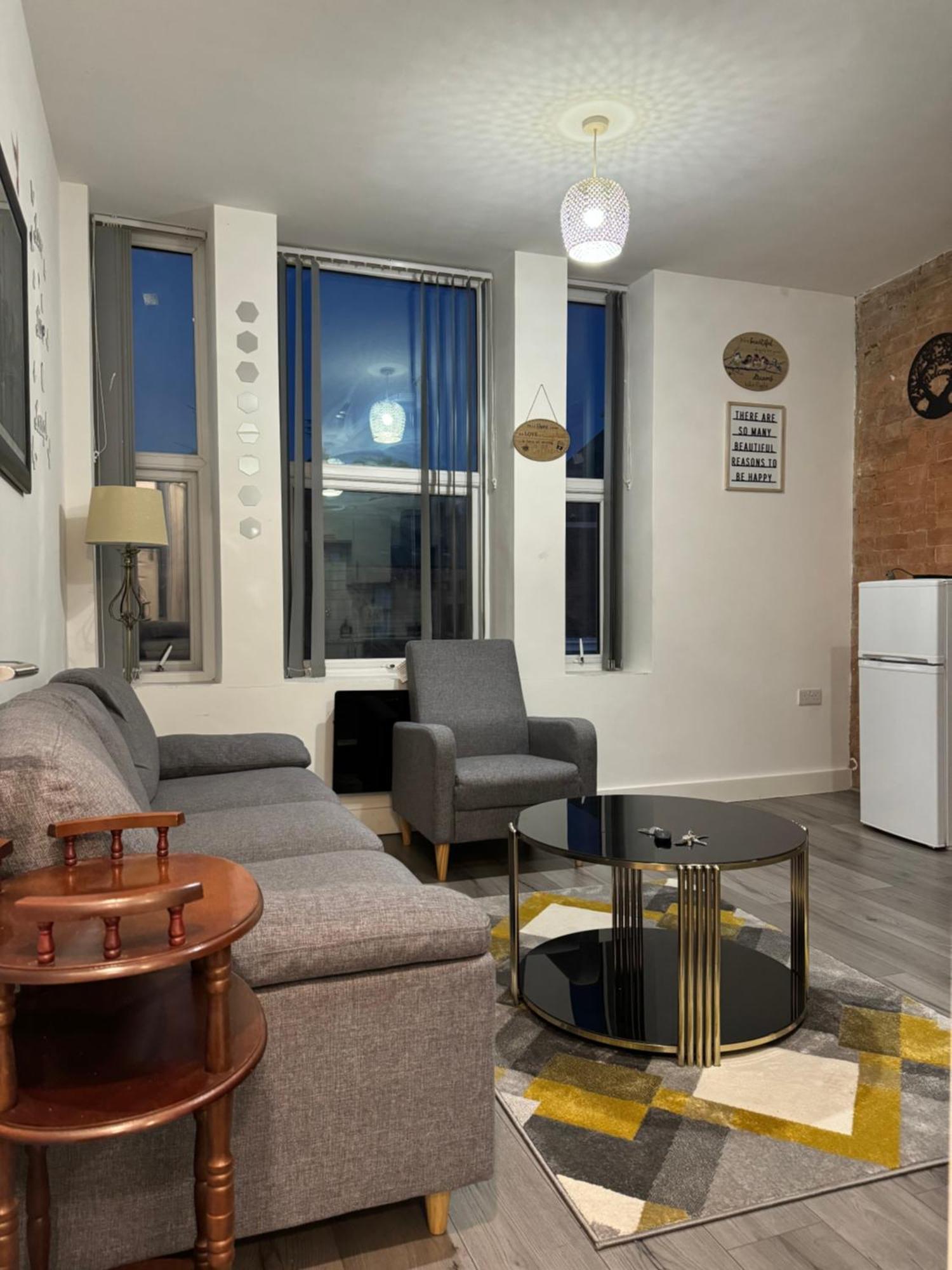 Icon Residencia Apartment Manchester Bagian luar foto