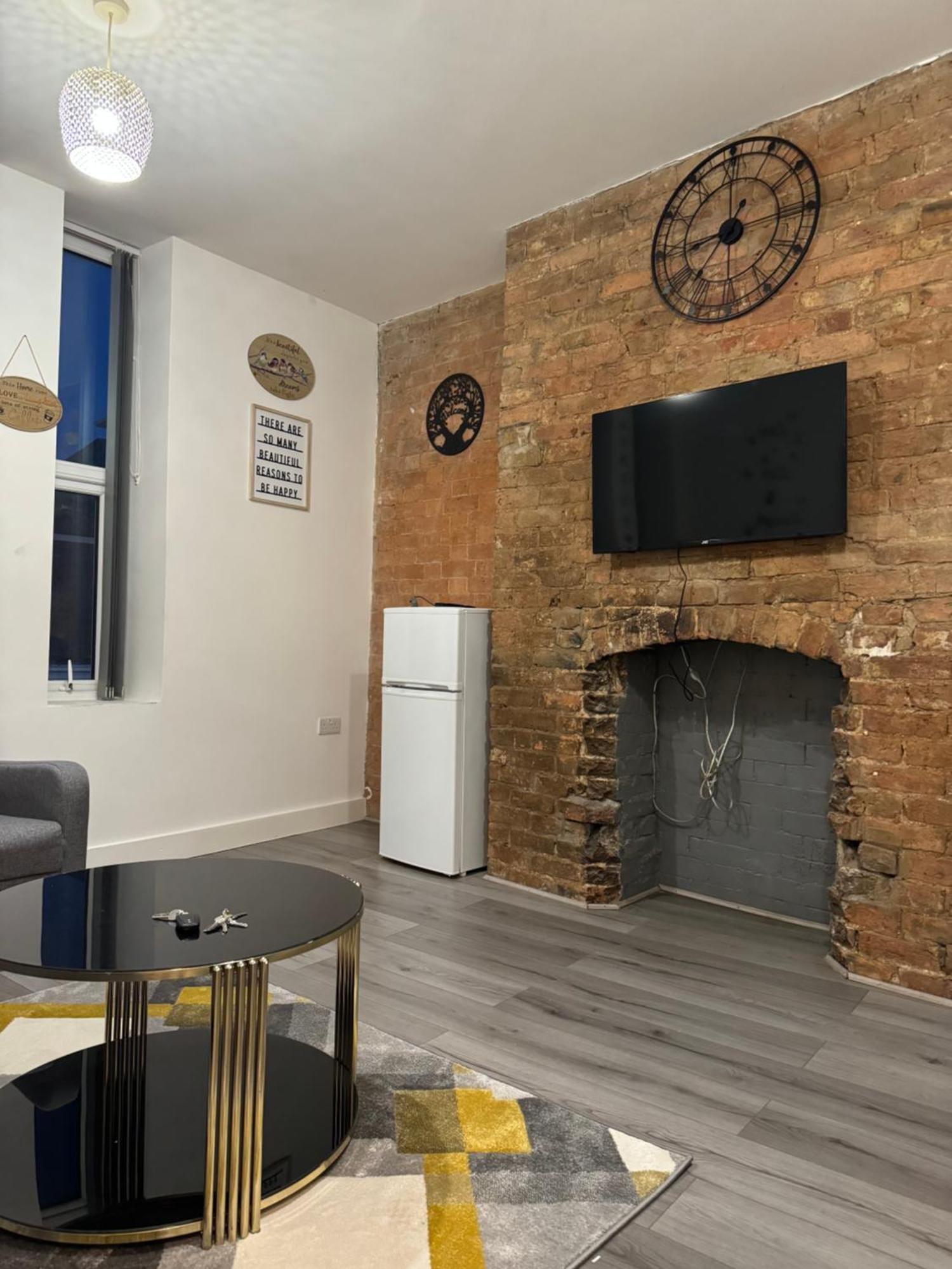 Icon Residencia Apartment Manchester Bagian luar foto