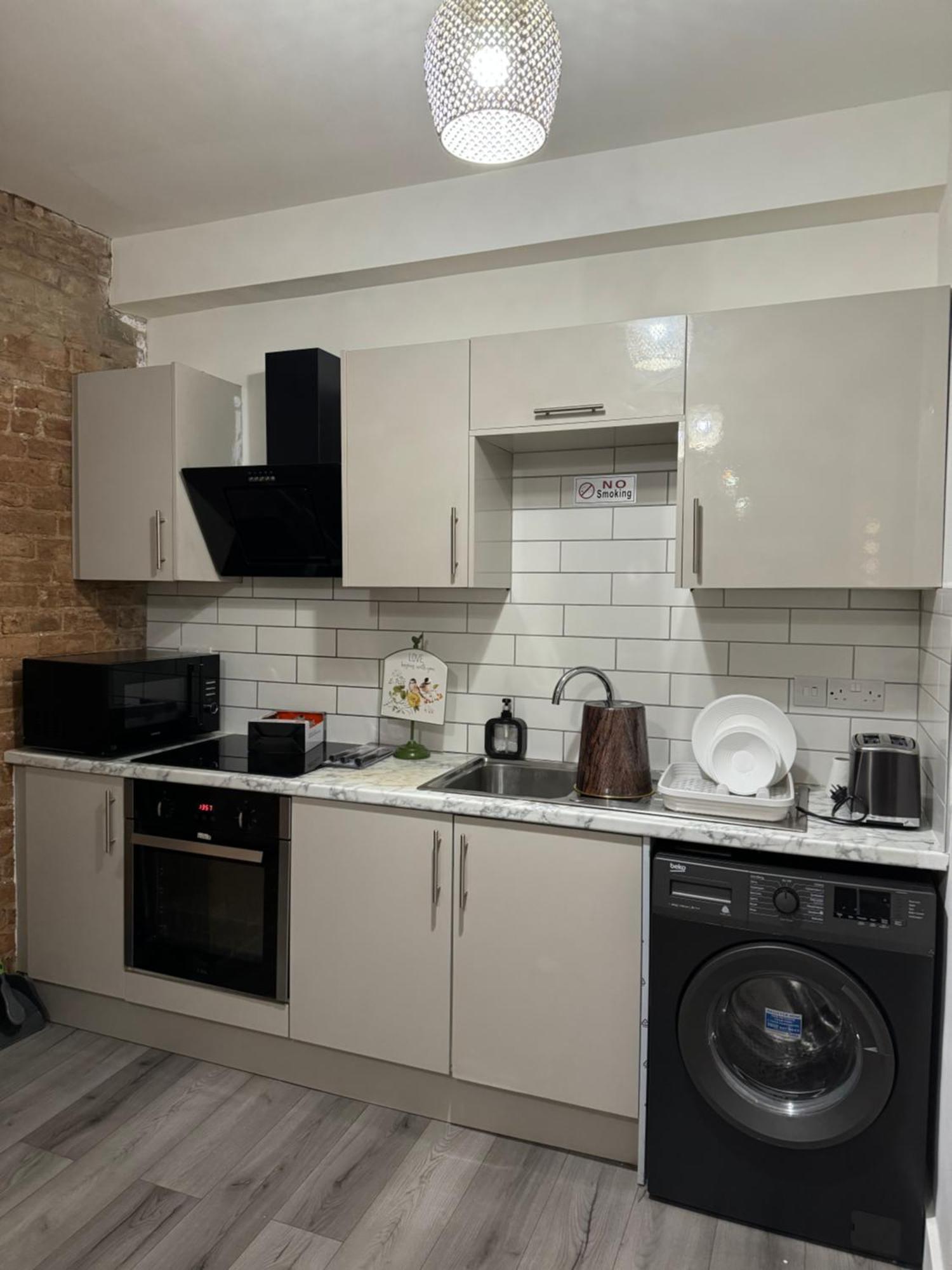 Icon Residencia Apartment Manchester Bagian luar foto