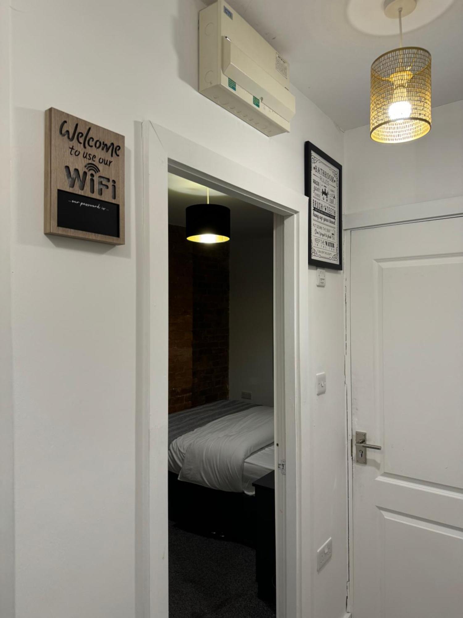 Icon Residencia Apartment Manchester Bagian luar foto